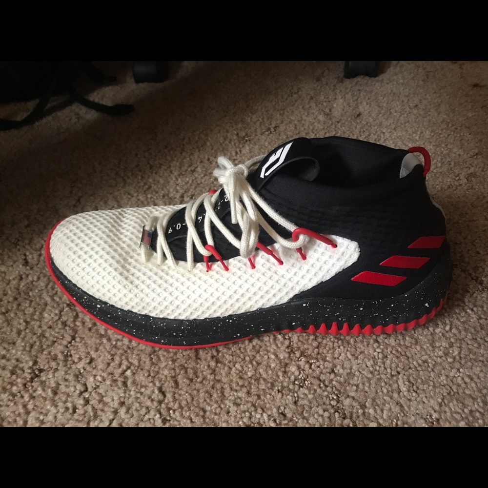 Addidas 11.5 shoe.